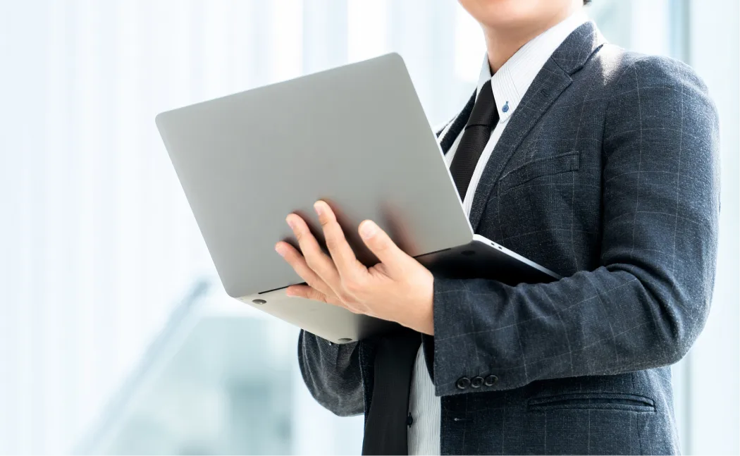 WEBマーケティング会社レボラルの会社概要