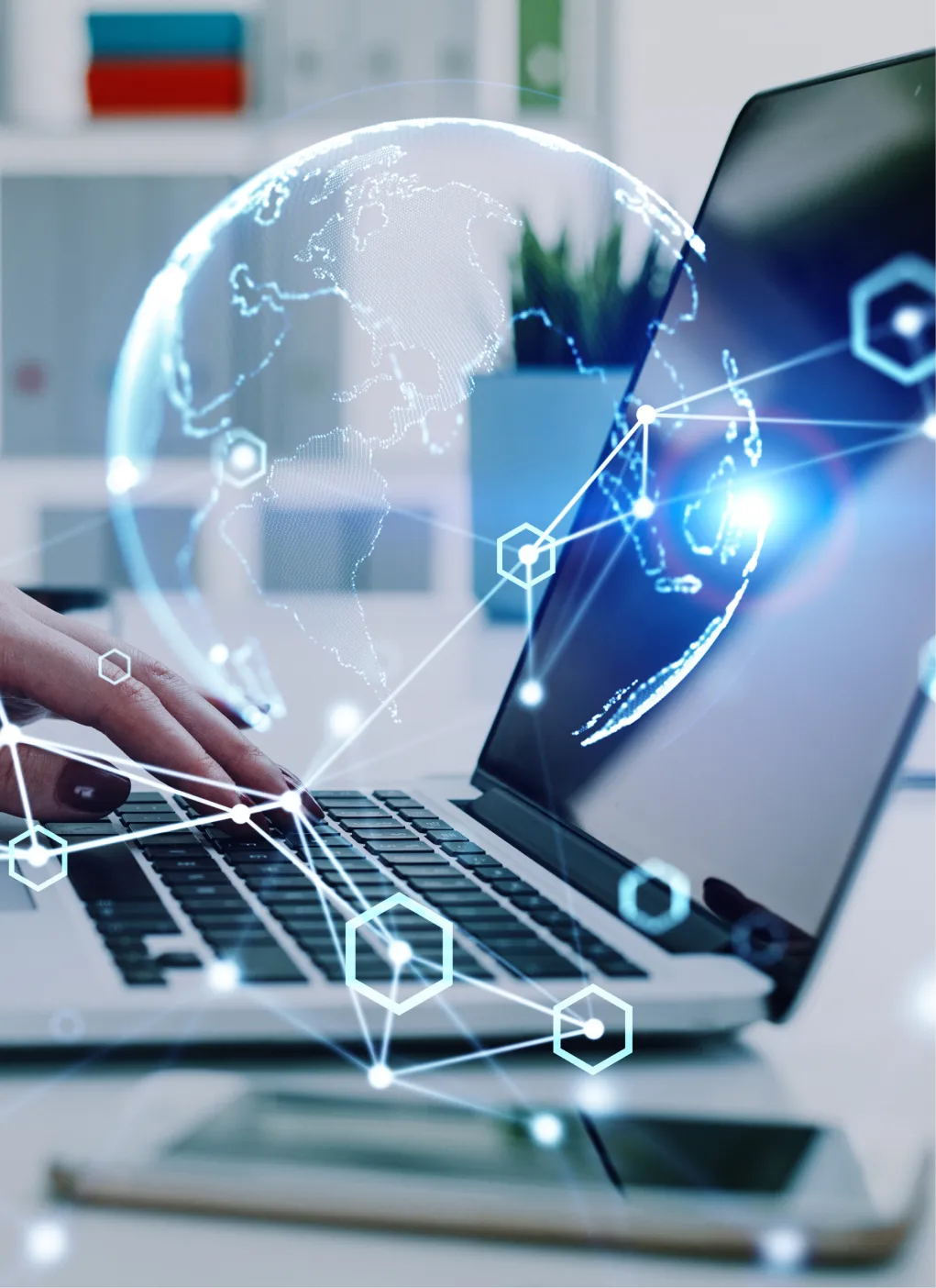 SNSアカウント運用ならレボラル